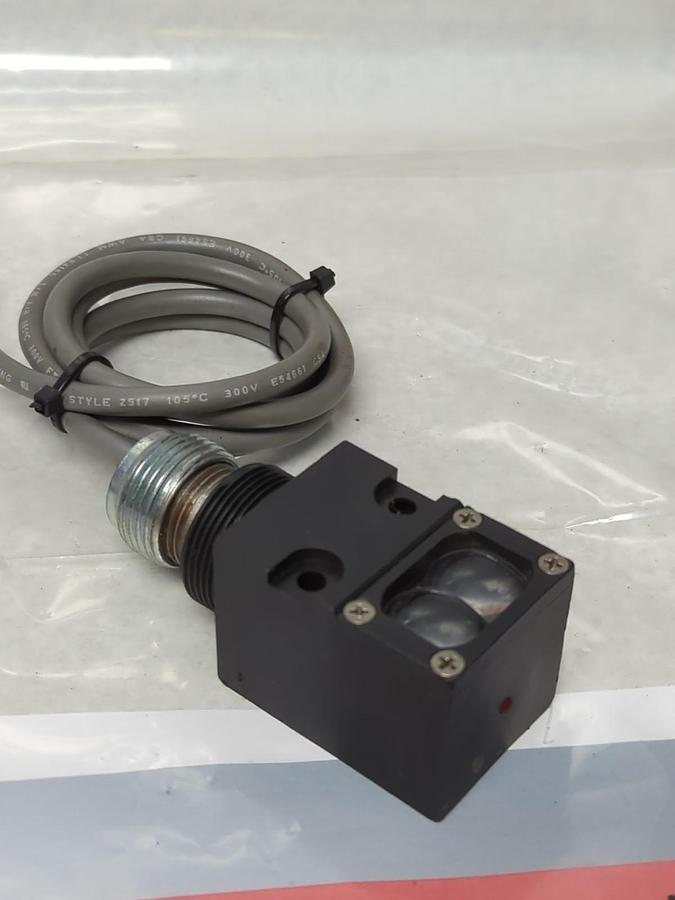 Used BANNER,SMA95R,VALU-BEAM PHOTOELECTRIC SENSOR RECEIVER PRE-OWNED