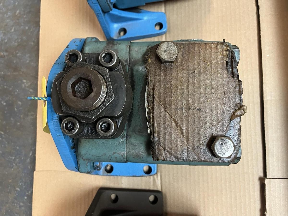 Used VICKERS,45V506-1A-20-283,HYDRAULIC VANE PUMP