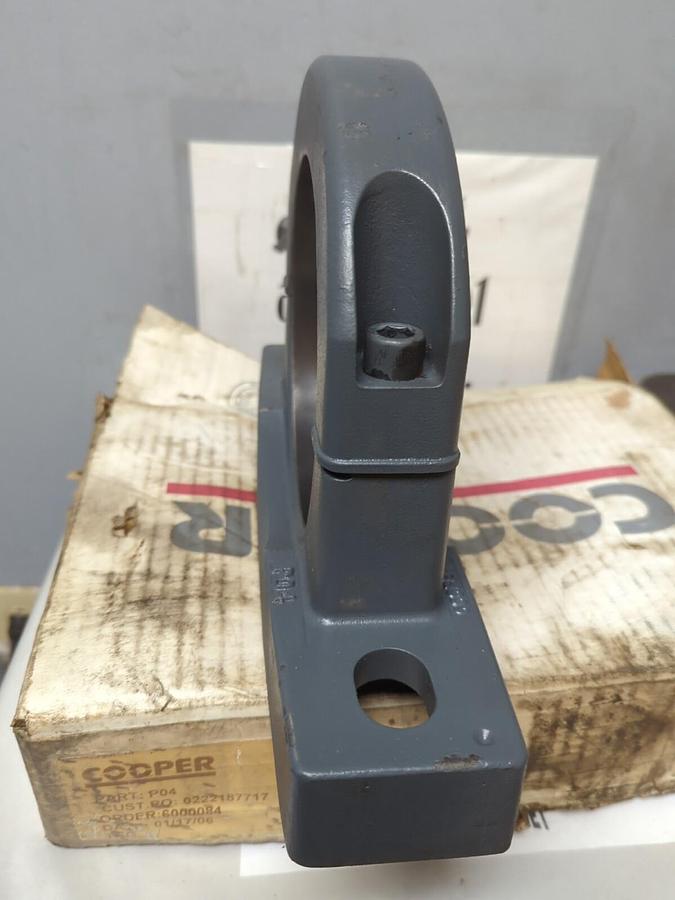 COOPER,P04,SPLIT PILLOW BLOCK BEARING HOUSING NOS