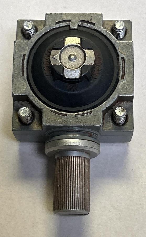 Used SQUARE D,9007B,LIMIT SWITCH OPERATING HEAD ONLY