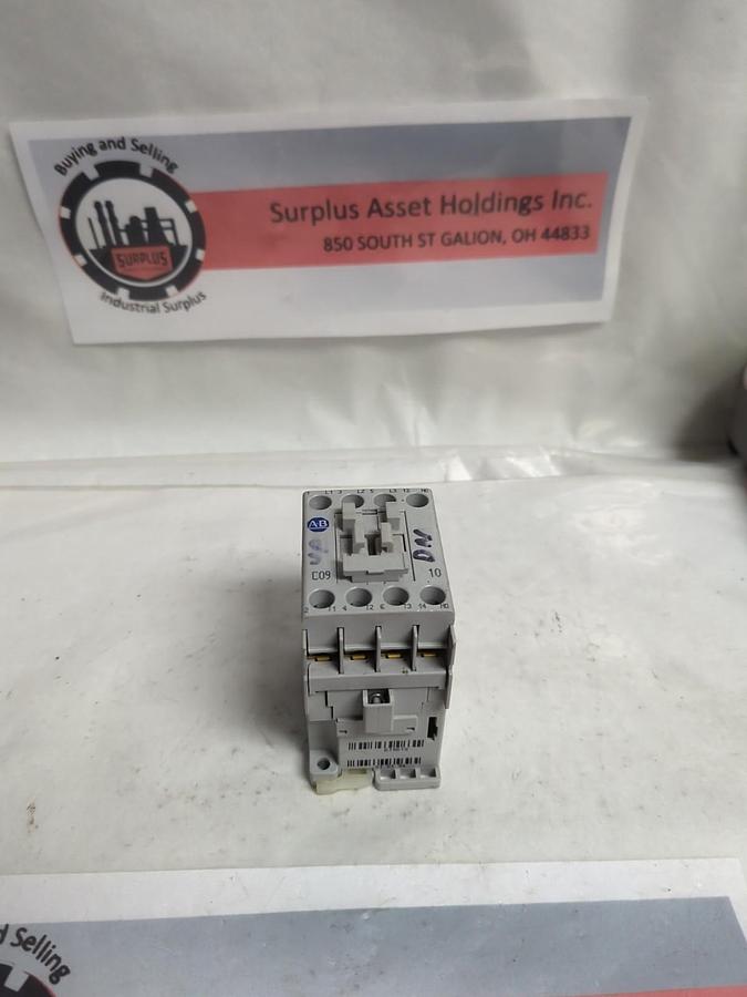 Used ALLEN BRADLEY,100-C09E*10,CONTACTOR 24V DC PRE-OWNED