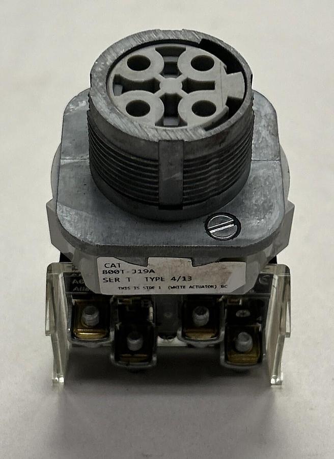 Used ALLEN BRADLEY,800T-J19A,SELECTOR SWITCH