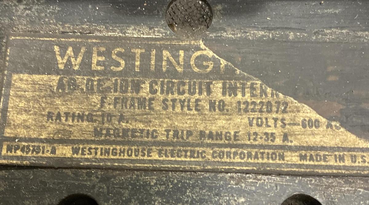 Used Westinghouse,NP28397,Circuit Breaker 10A 600V 3 Pole