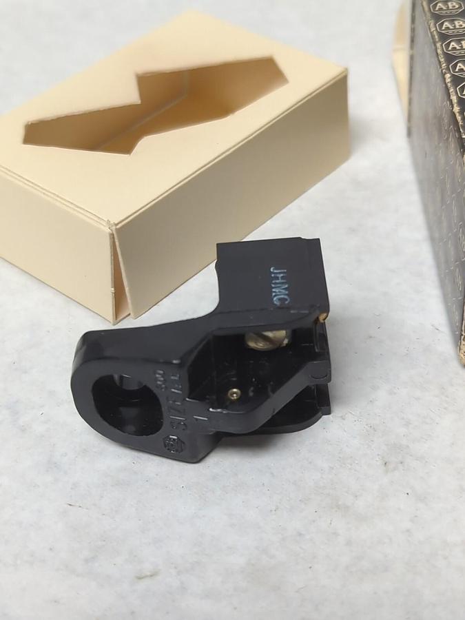 ALLEN-BRADLEY,895-A1,SERIES A SIZE 1 AUXILIARY CONTACT 60 AMP NOS