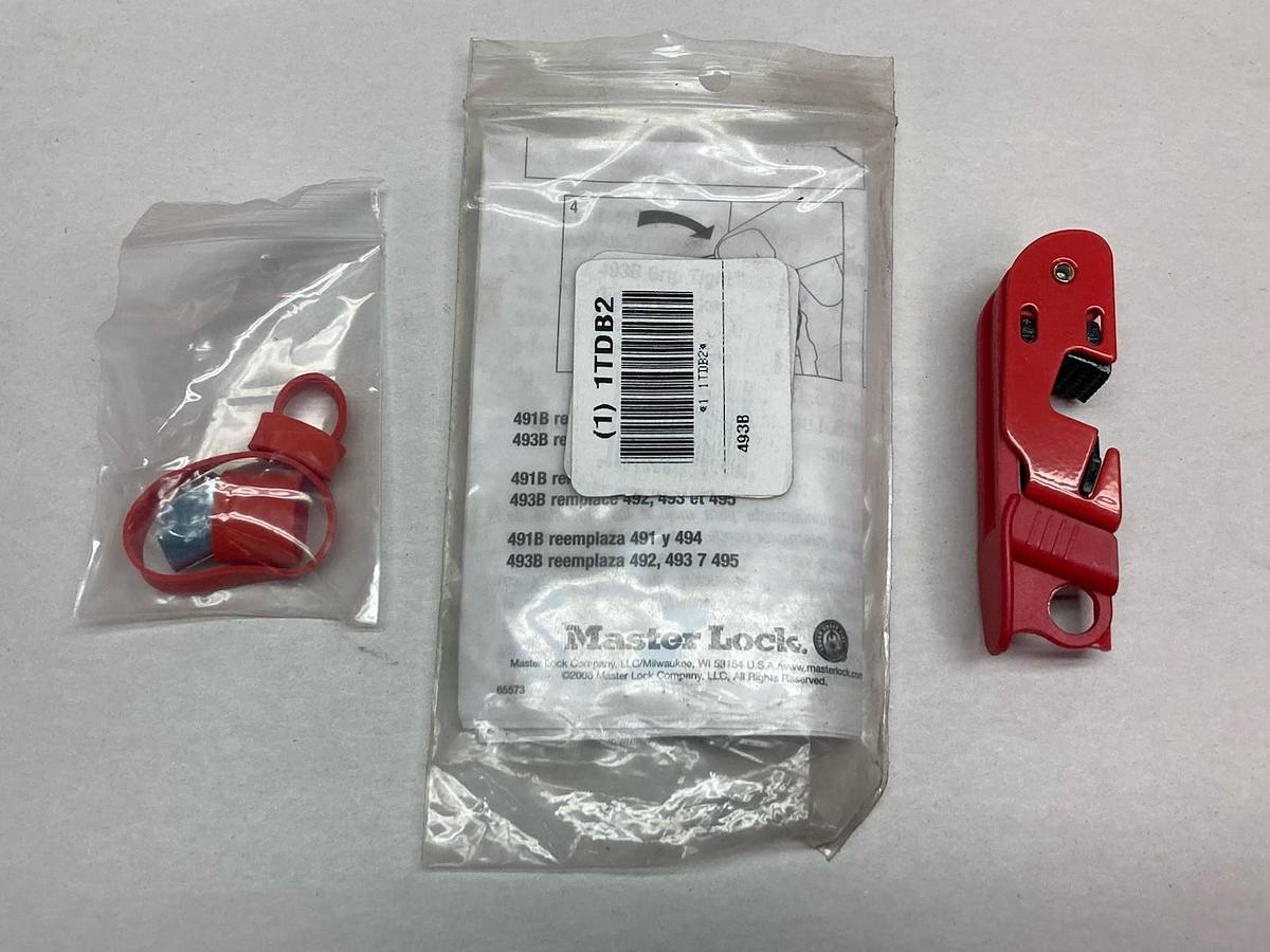 Master Lock,1TDB2,Circuit Breaker Toggle Lockout