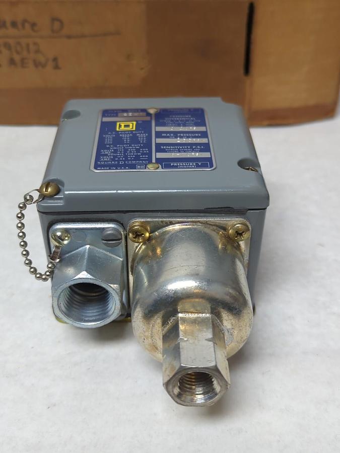 SQUARE D,AEW1,CLASS 9012 PRESSURE DIFFERENTIAL SWITCH NOS