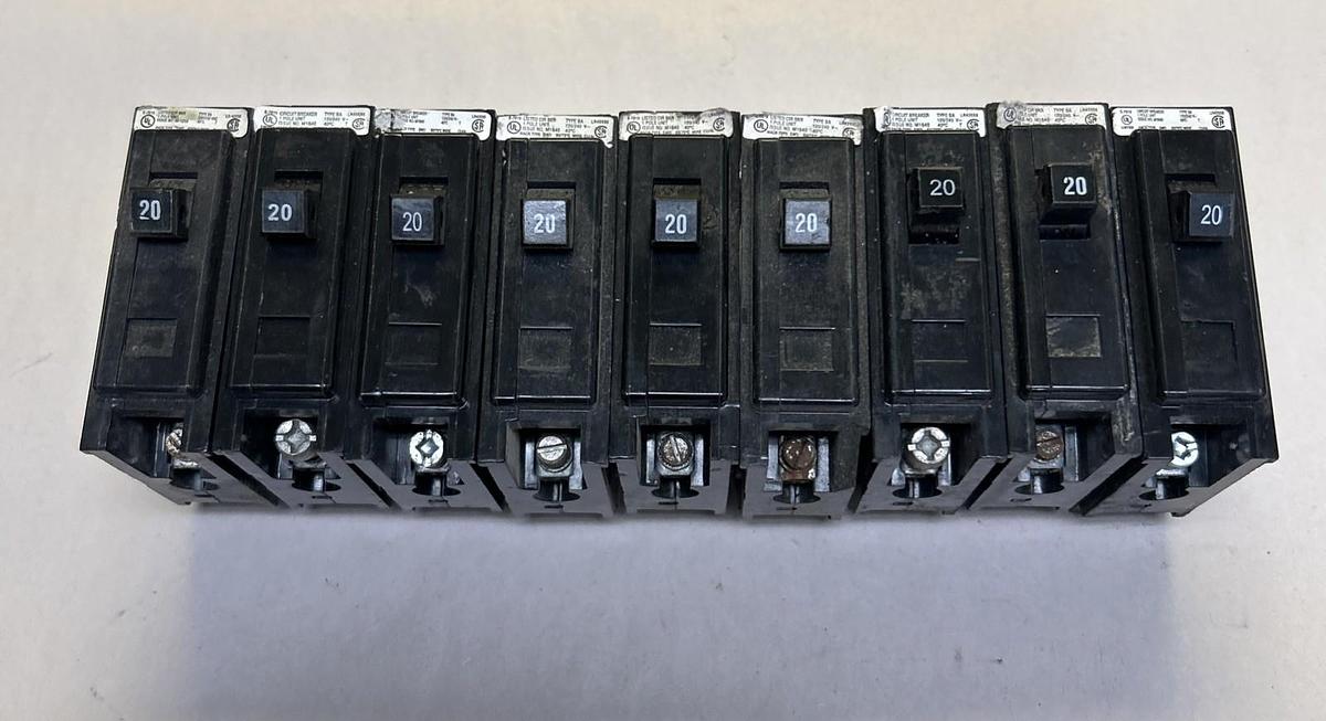 Used CUTLER-HAMMER,BA120,CIRCUIT BREAKER 20A 120/240V 1P LOT OF 9