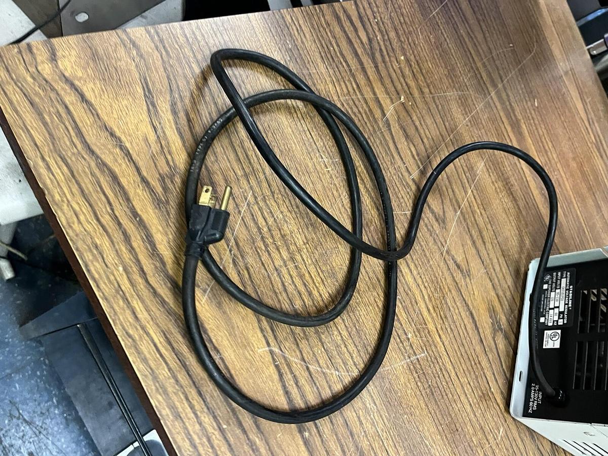 Used SUPERIOR STABILINE,CR7101PCU,AUTOMATIC VOLTAGE REGULATOR 120V 1PH