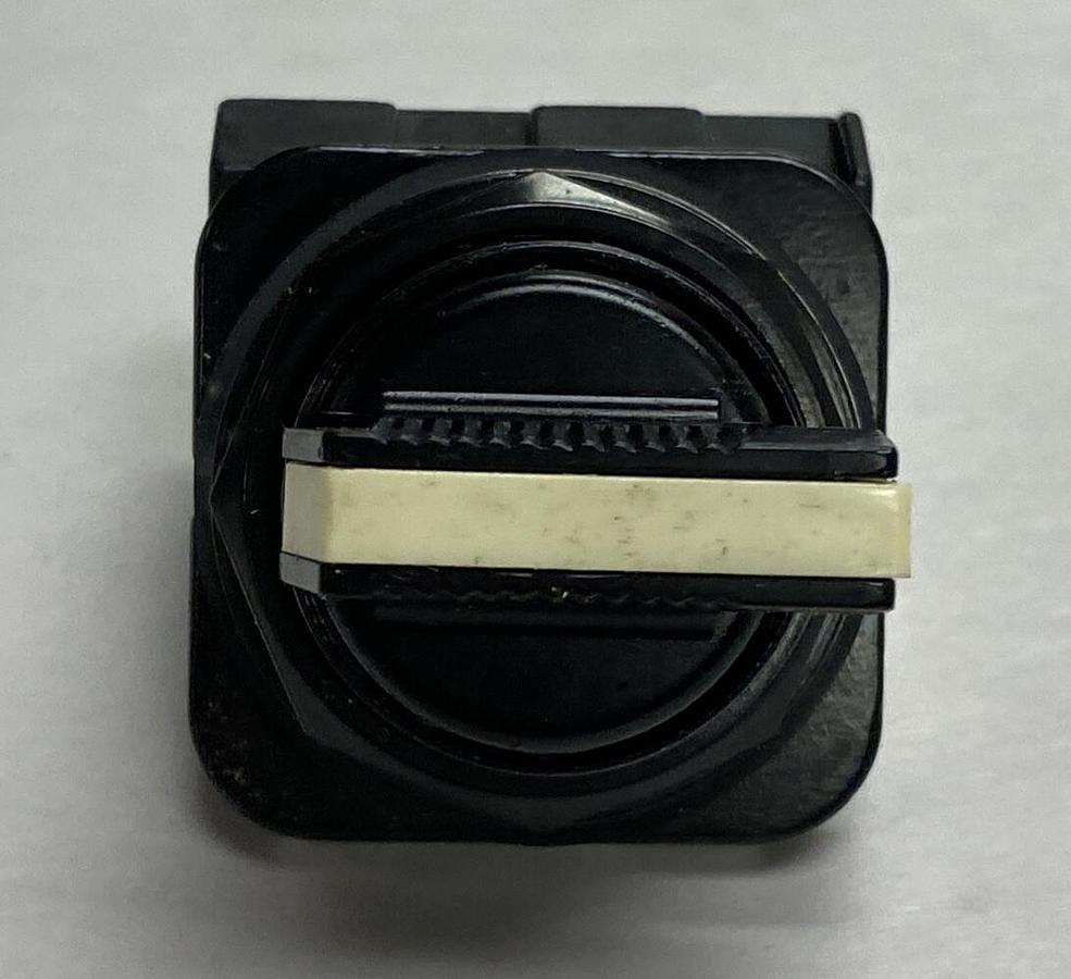 Furnas,52SX2CCBA1,Selector Switch 3 Position NOS