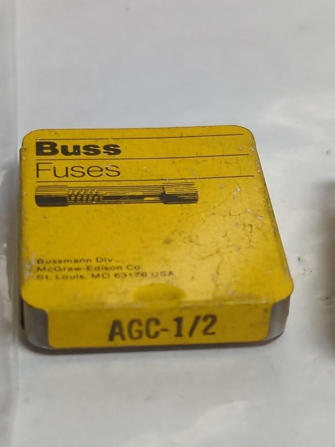 COOPER BUSSMANN,AGC-1/2,MINI 1/2 AMP FUSE LOT OF 18 NOS