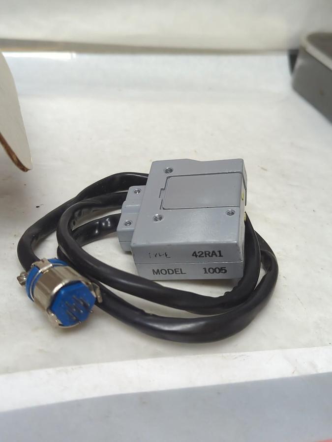 Used ECA,42RA1,MODEL 1005 PHOTOSWITCH PRE-OWNED