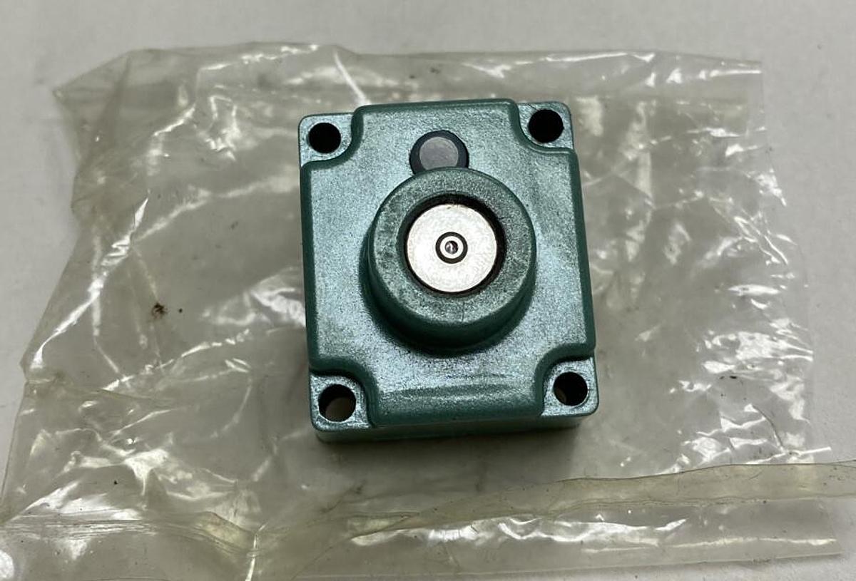 Numatics,230-235A,Solenoid Light Assembly 125VAC