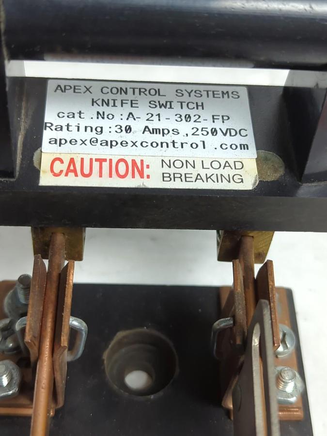 Used APEX CONTROLS,A-21-302 FP,SWITCH 30 AMP 250VDC PRE-OWNED