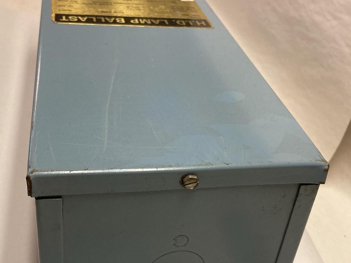 Used H.I.D.,337-1360,Indoor Constant Wattage Auto-Transformer