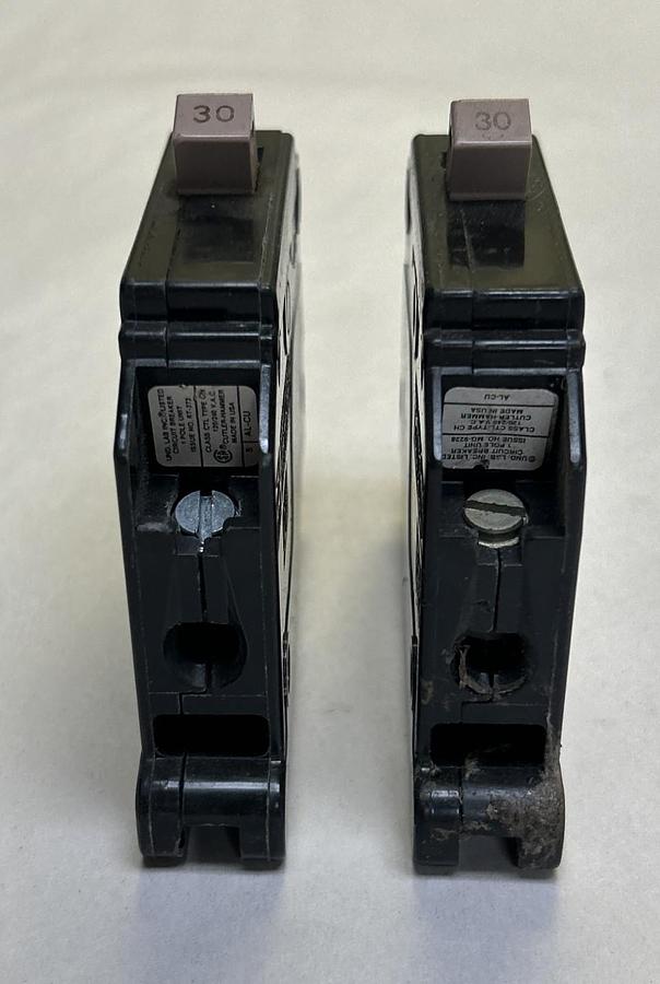 Used CUTLER-HAMMER,CH130,CIRCUIT BREAKER 30A 120/240V 1P