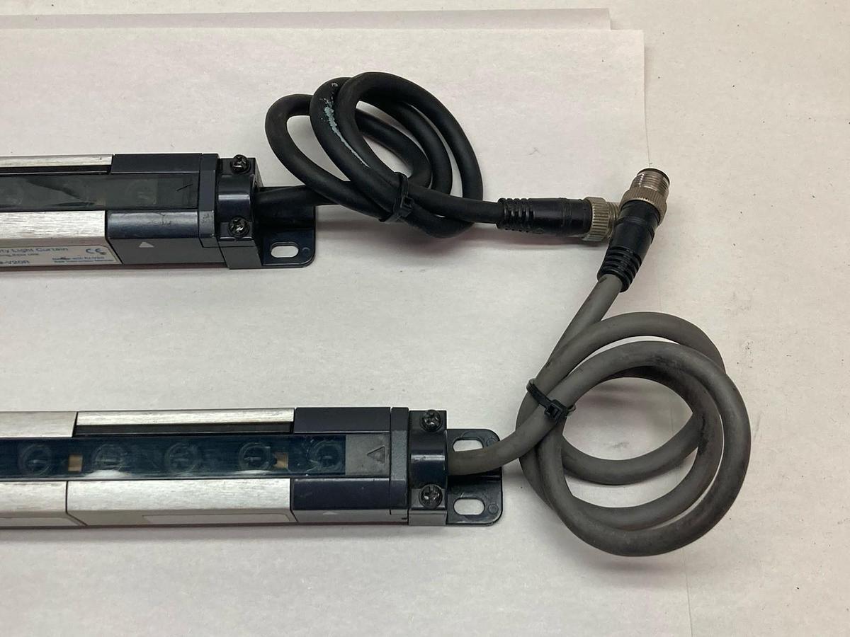 Used Keyence,PJ-V21T & PJ-V21R w/PJV20T & PJ-V20R,Safety Light Curtain Sets