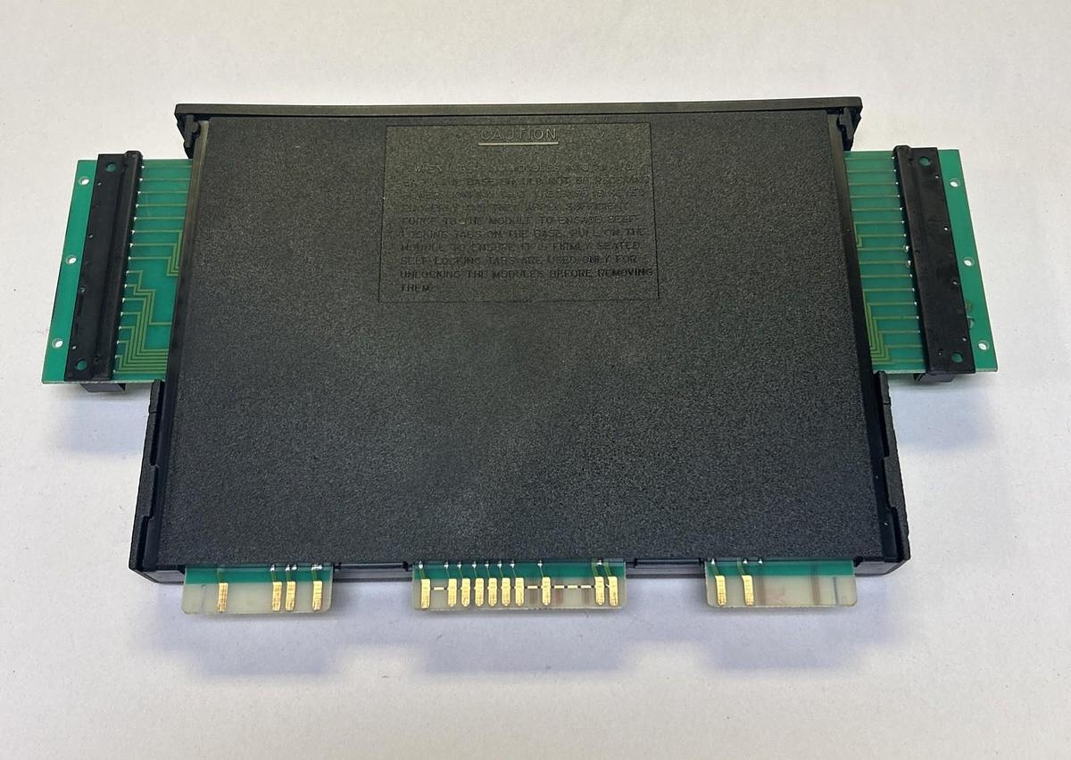 Used SIEMENS TEXAS INSTRUMENTS,500-5056,OUTPUT MODULE