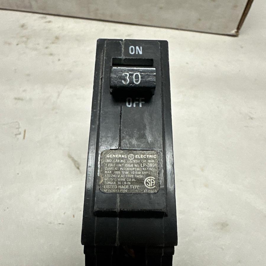 Used GE,THQB130,30 Amp Single Pole Circuit Breaker LOT of 10