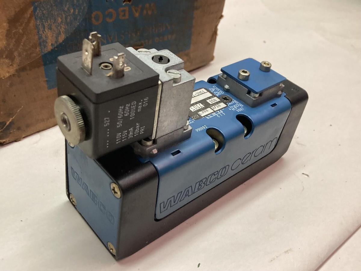 Wabco,CA 20061-2451,Pneumatic Valve