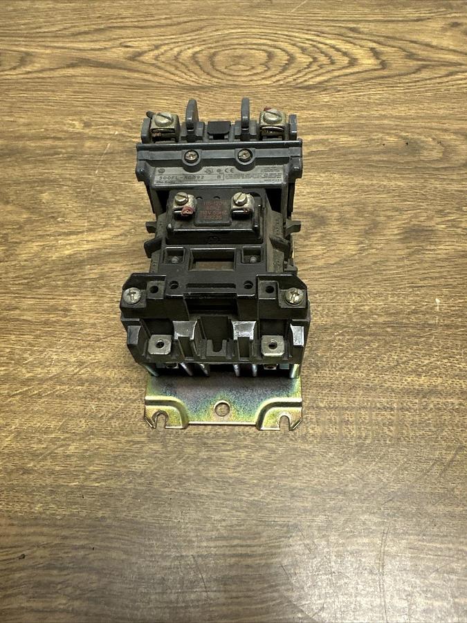 Used Allen Bradley,500FL-AOD92,Lighting Contactor
