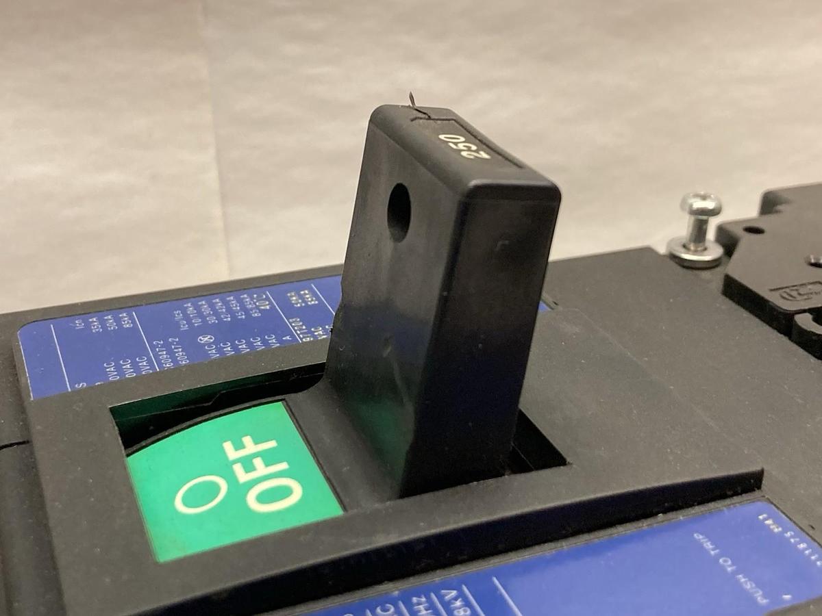 Used Mitsubishi Electric,NF400-SP,3-Pole No-Fuse Breaker 250A 690VAC 50-60Hz