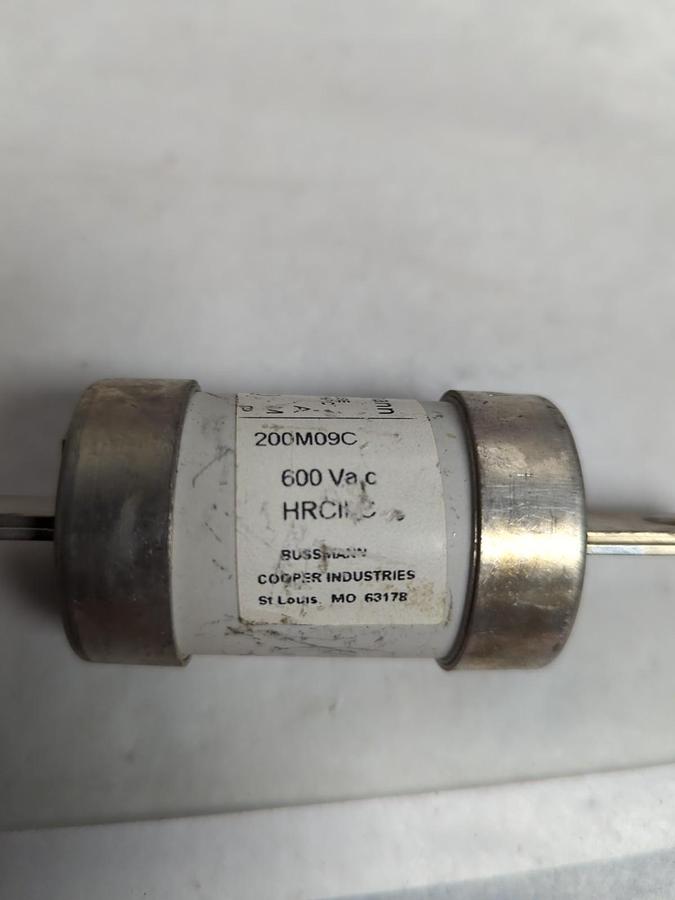 Used BUSSMANN,200M09C,HRC FUSE 200 AMP PRE-OWNED