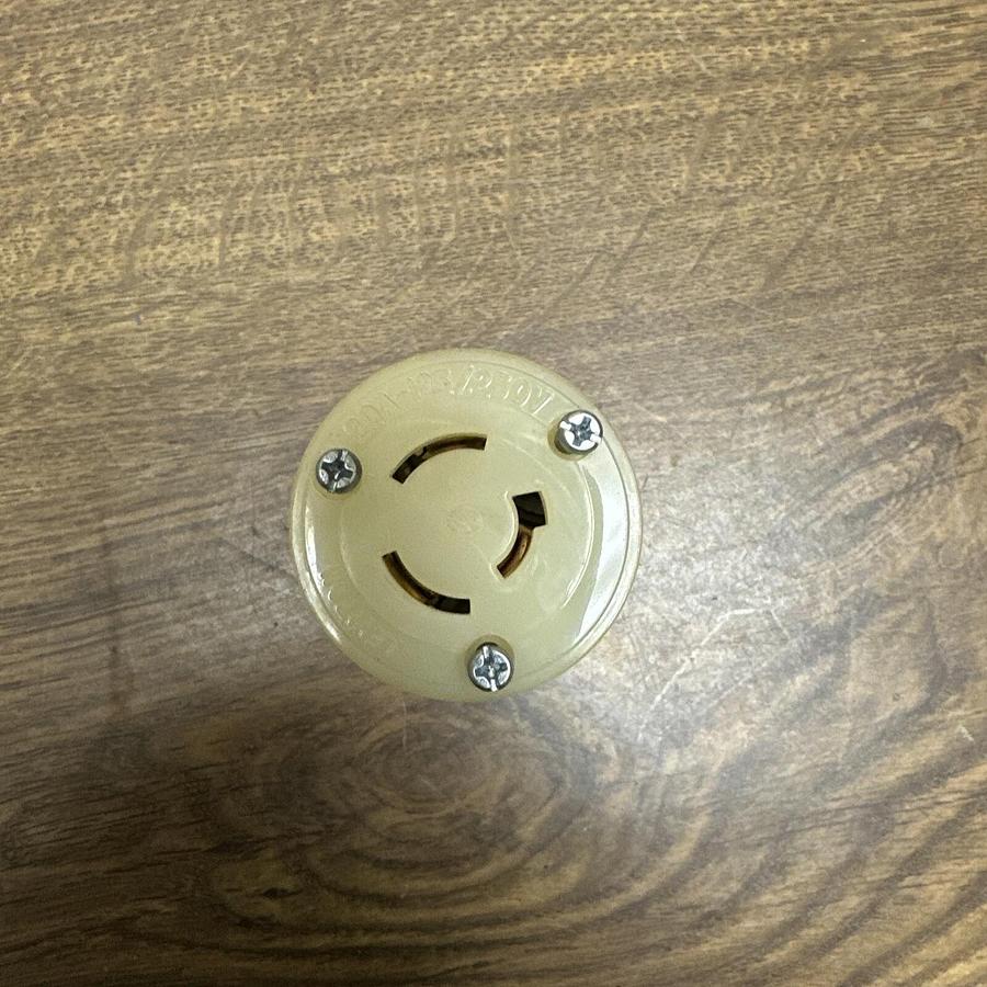 Leviton,7314-C,Locking Connector 20A 125/250V