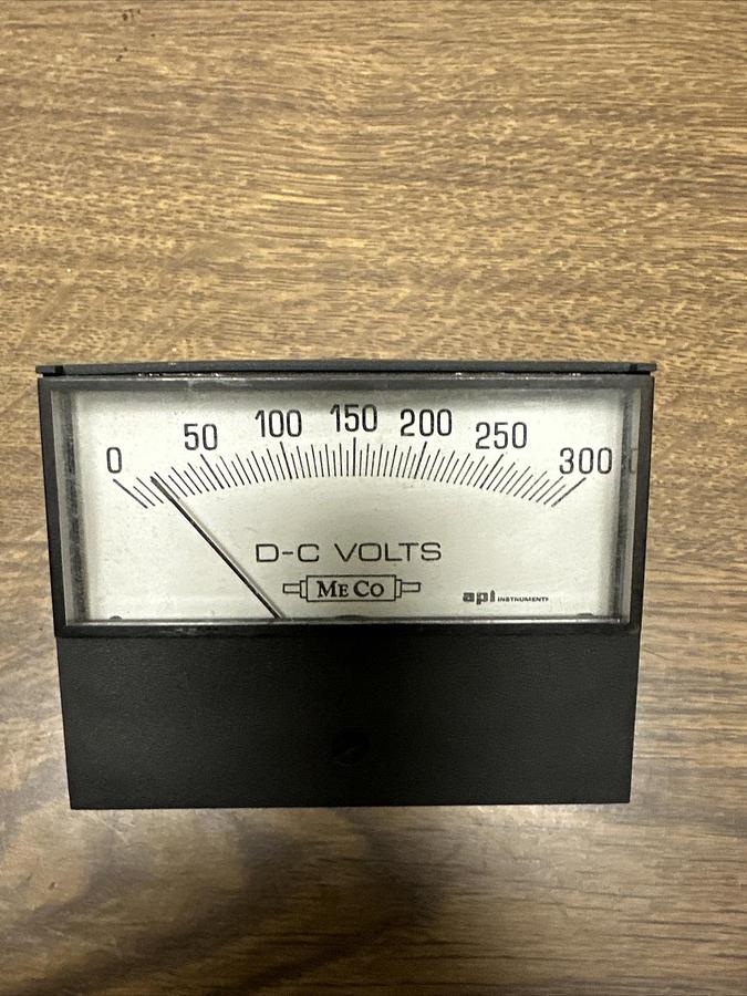 Used API,0-300,DC Voltmeter Panel Meter