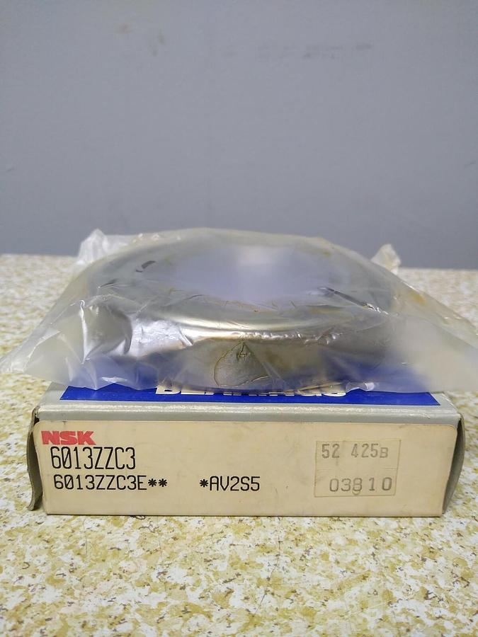 SKF,6013ZZC3,Deep Groove Ball Bearing NOS