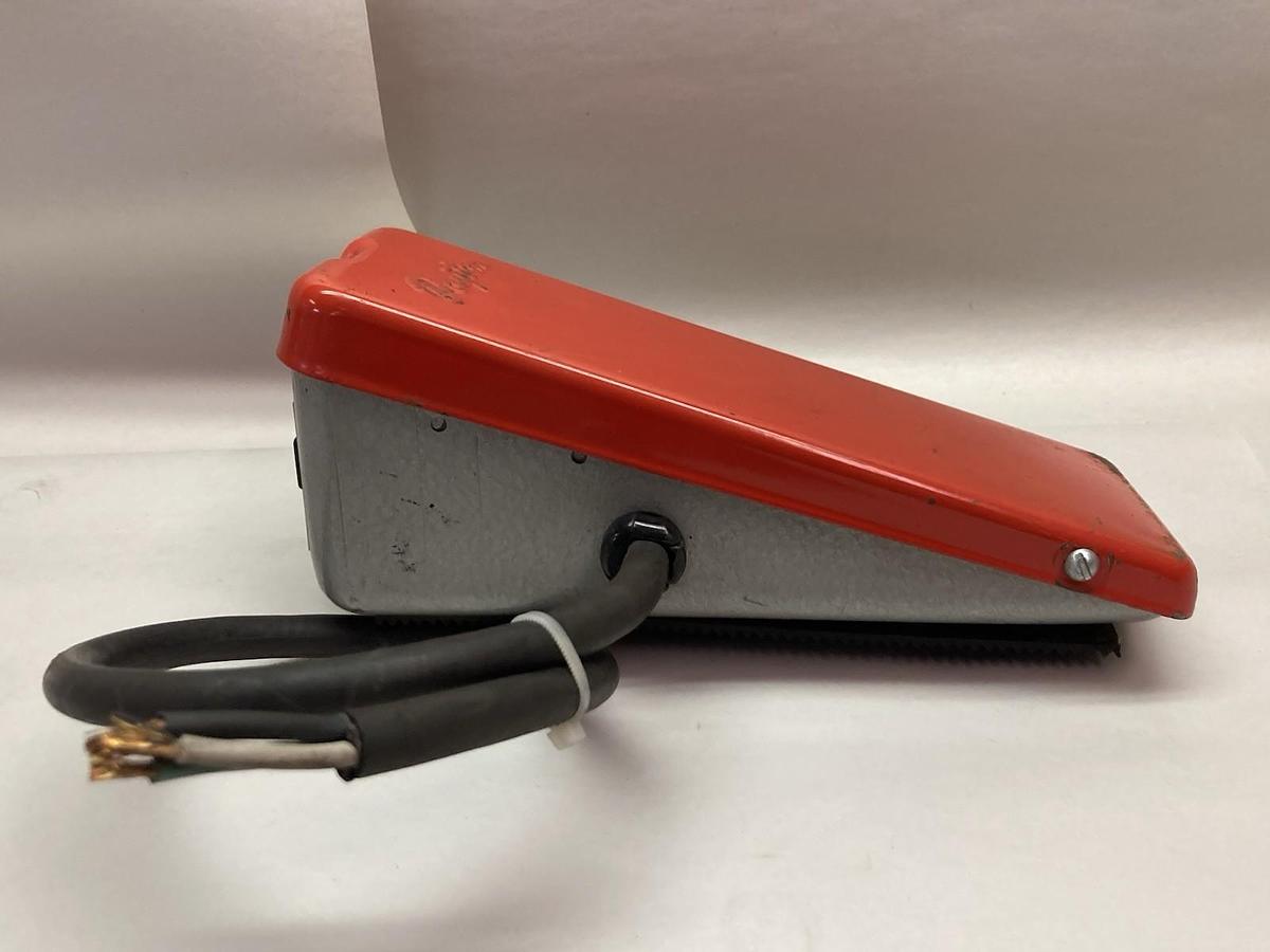Used Dayton,Model 2X422,Foot Switch