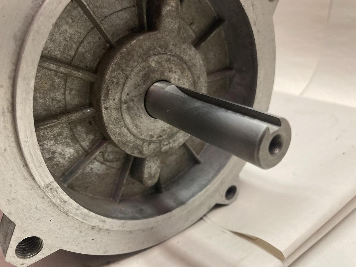 Used Reliance,V78B0185M-ZP,D.C. Motor Type TPR 90V 1750RPM 1/2HP