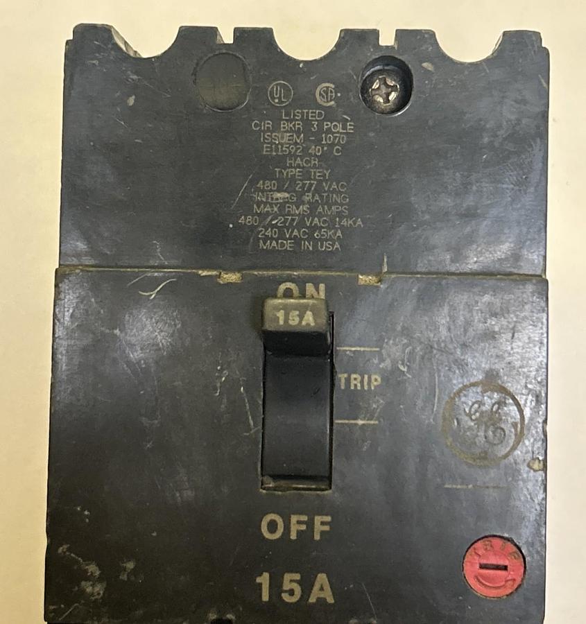Used GENERAL ELECTRIC,TEY315,CIRCUIT BREAKER 15A 277V 3P