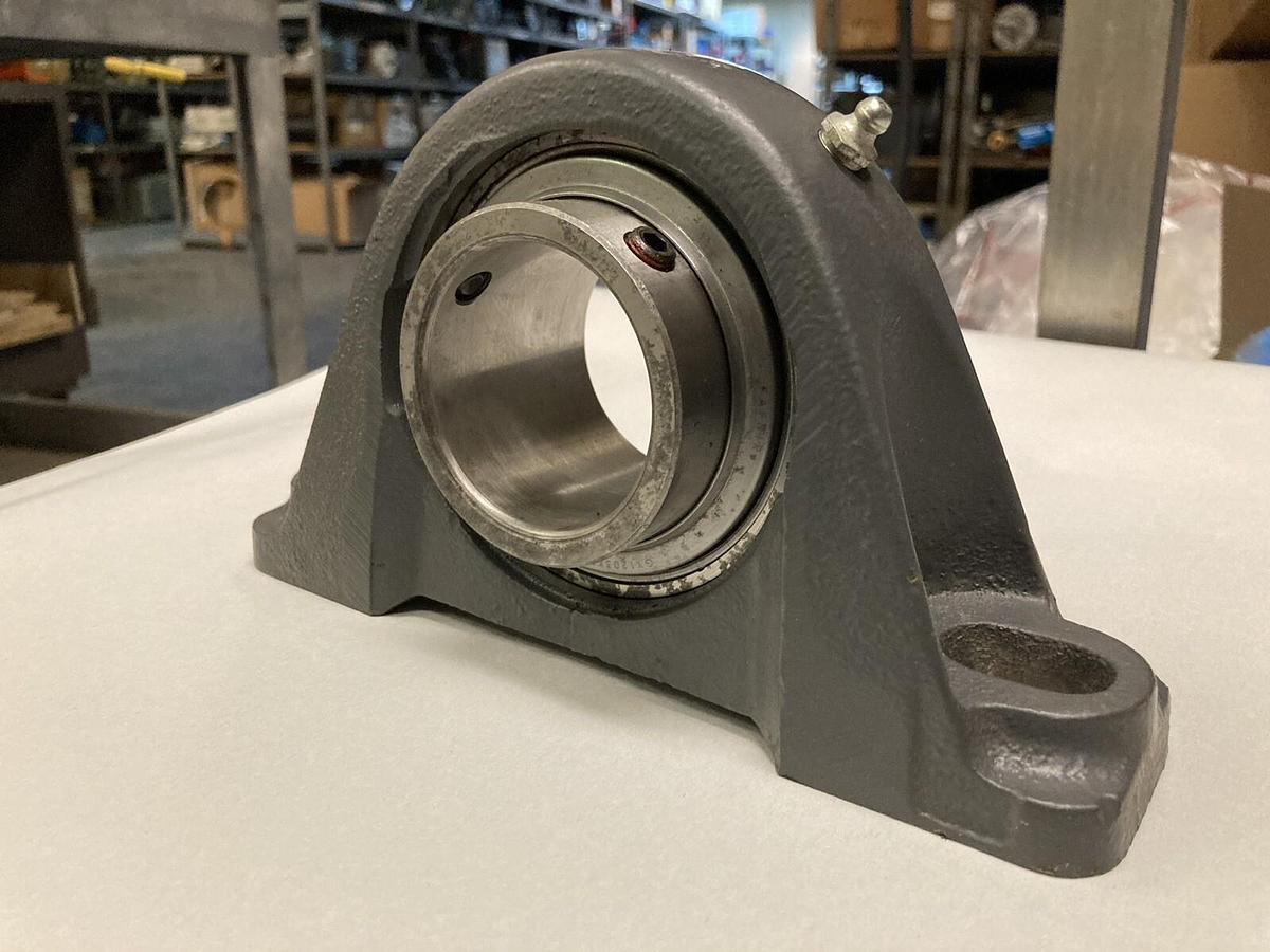 Used Fafnir,YAS2 3/16,Pillow Block Bearing 2-3/16 Inch
