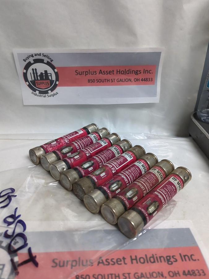 Used LITTELFUSE,IDSR40,INDICATOR 40 AMP FUSE LOT OF 8 PRE-OWNED