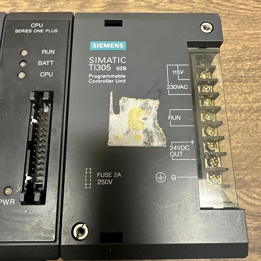 Used Siemens,TI305 02B,Programmable Controller Unit With I/O Relays