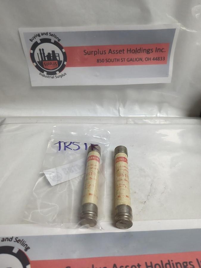 Used GOULD SHAWMUT,TRS1R,TRI-ONIC 1 AMP FUSE LOT OF 2 PRE-OWNED