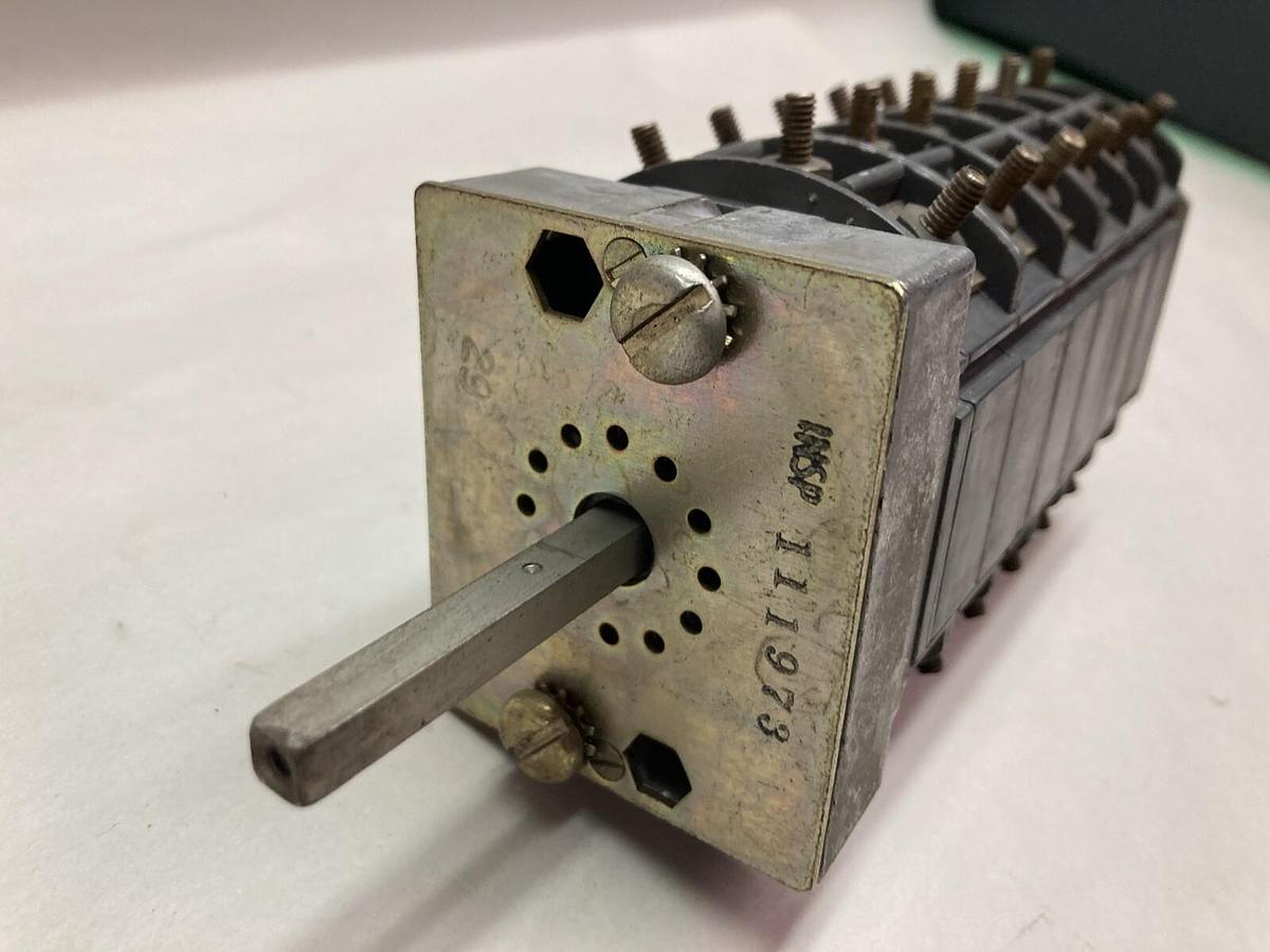 Used Westinghouse,658A555G01,Type W2 Rotary Switch