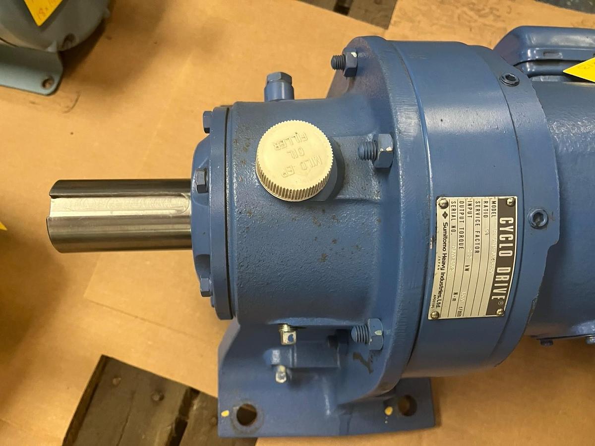 Used SUMITOMO,CHHCM3-6145-59,GEARMOTOR RATIO 59 INPUT 2.2kW 1500RPM