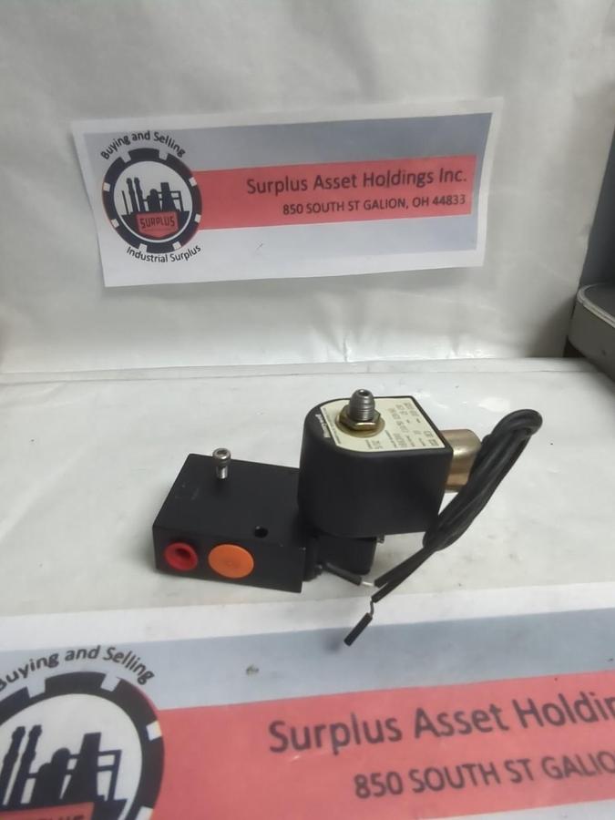 Used HONEYWELL,086300,SOLENOID VALVE WITH 7C11P313SHF3 PRE-OWNED