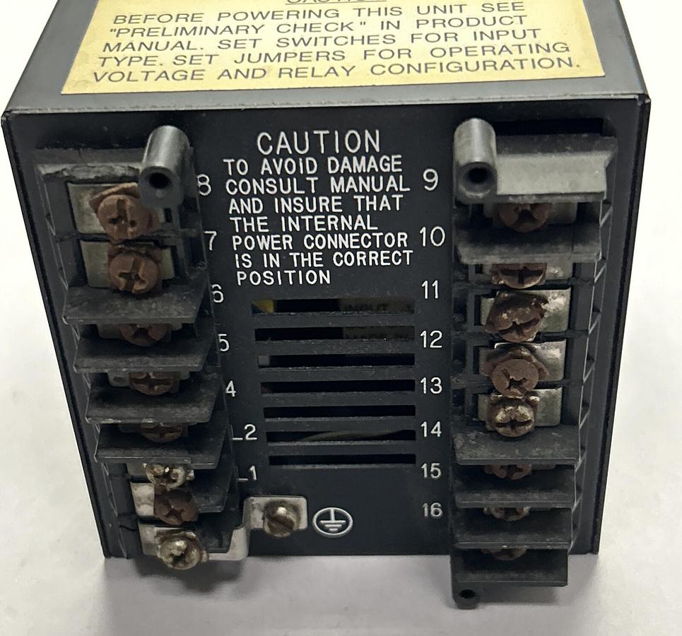 Used HONEYWELL,DC200H-2-000-1000000-0 UDC2000,MINI-PRO TEMPERATURE CONTROLLER