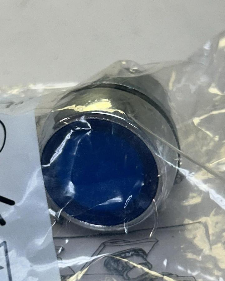 Used ALLEN BRADLEY,800FM-LF6,SER A PUSHBUTTON NEW