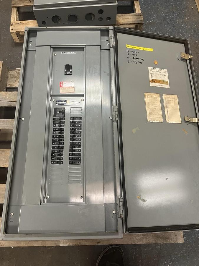 Used SQUARE D,56369-4B,NQOB 150A MAIN 120/208V 3PH BREAKER PANELBOARD MH-44-WP 3R/12