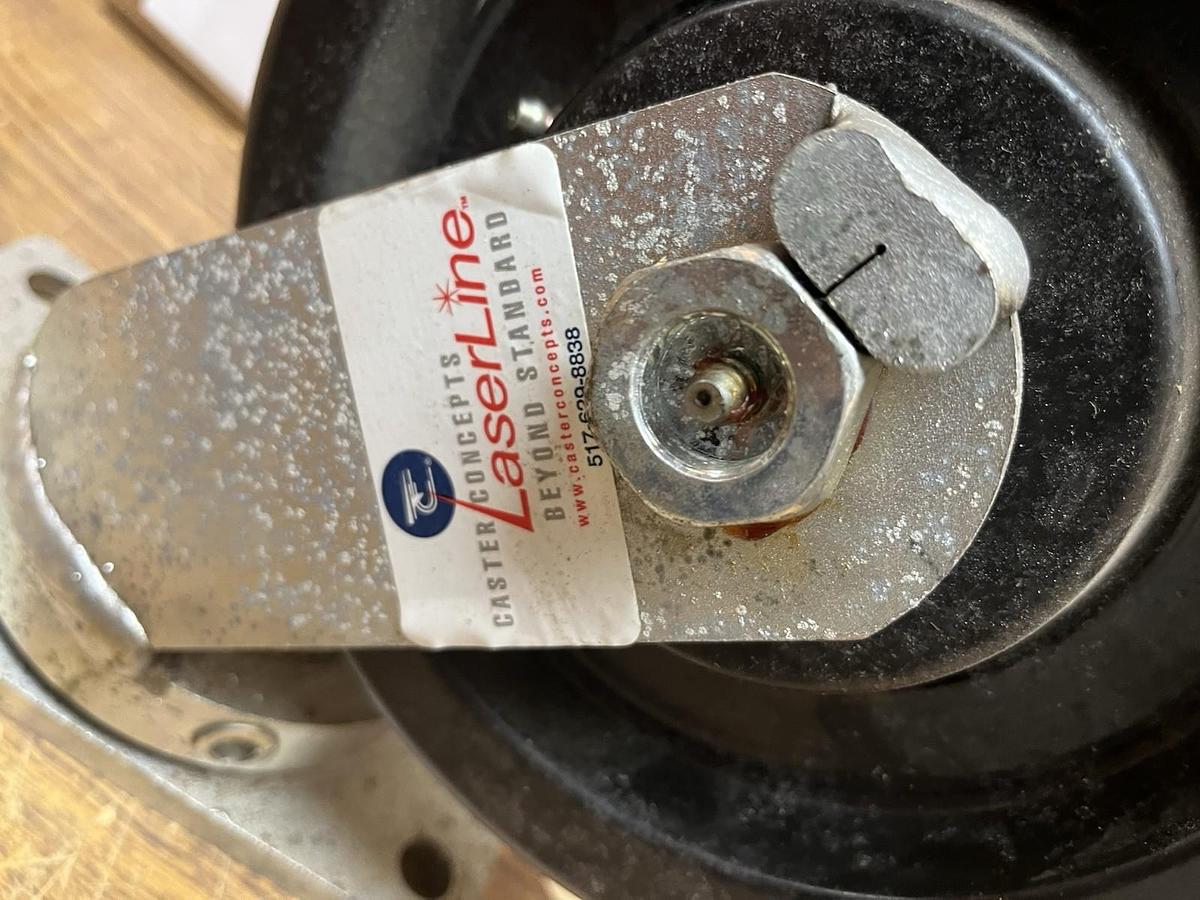 CASTER CONCEPTS,8"X3" LASERLINE SWIVEL CASTER