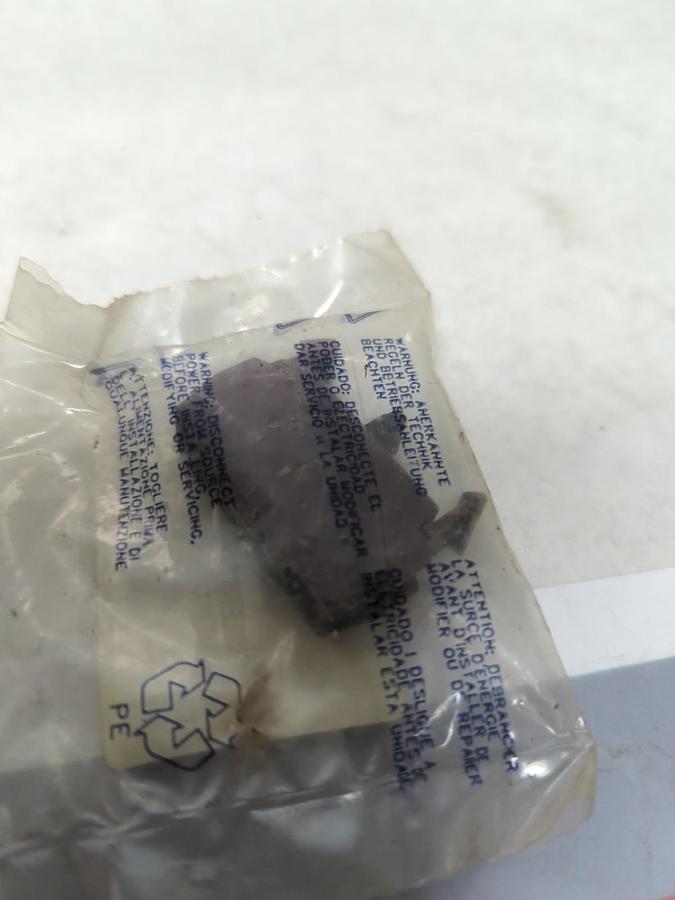 GENERAL ELECTRIC,P9B10VN,CONTACT BLOCK NEW