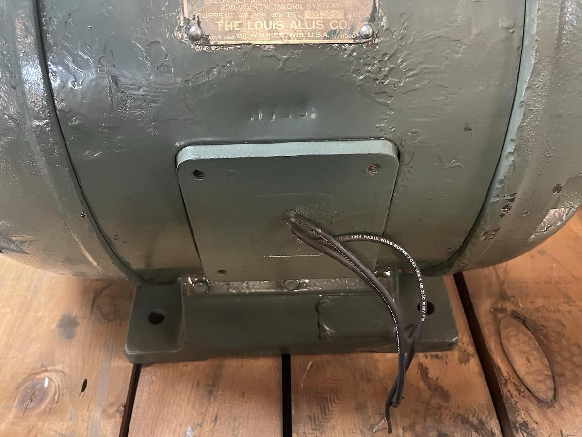 Used LOUIS ALLIS,JX,MOTOR 7.5HP 1160RPM 440V 3PH FR 324