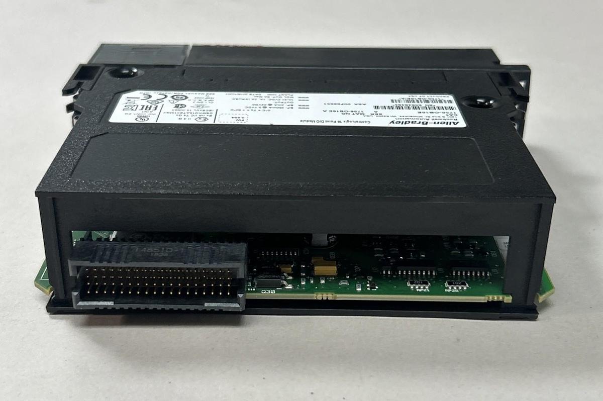 Used ALLEN BRADLEY,1756-OB16E,SER A CONTROLLOGIX 16 POINT DC OUTPUT MODULE