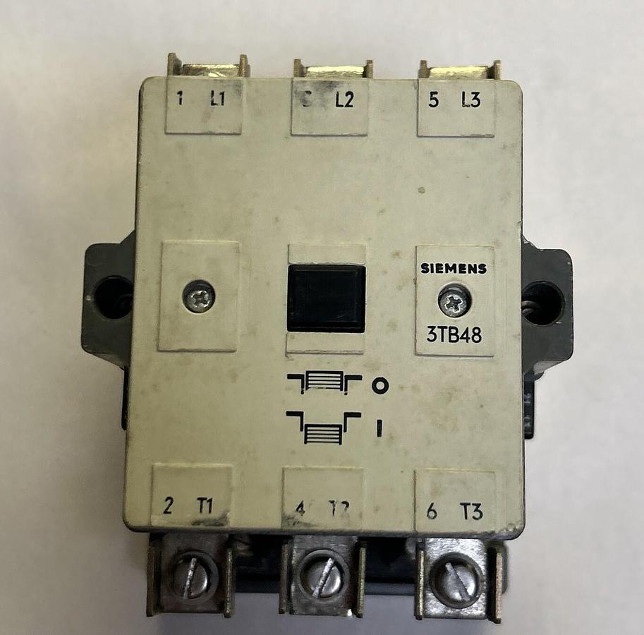 Used SIEMENS,3TB4817-0A,CONTACTOR SIZE 3 600V 3P