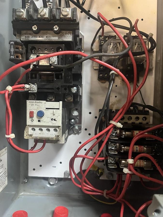 Used ALLEN BRADLEY,512-ADB-A1C-1-4G-6GP-24,SIZE 0 COMBINATION STARTER FUSED