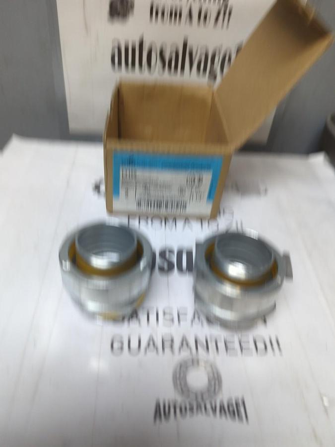 COOPER CROUSE-HINDS,LT150,STRAIGHT MALE CONNECTORS 1-1/2 INCH BOX OF 2 NEW