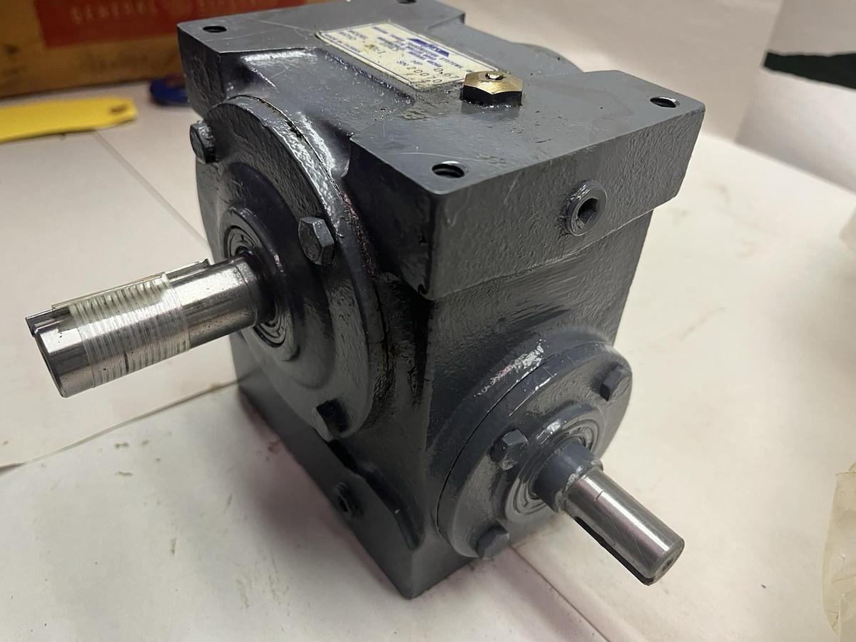 Used IPTS,1045,GEAR REDUCER 0.67HP RATIO 20